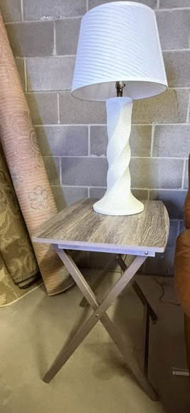 🤍 Vintage Textured White Table Lamp