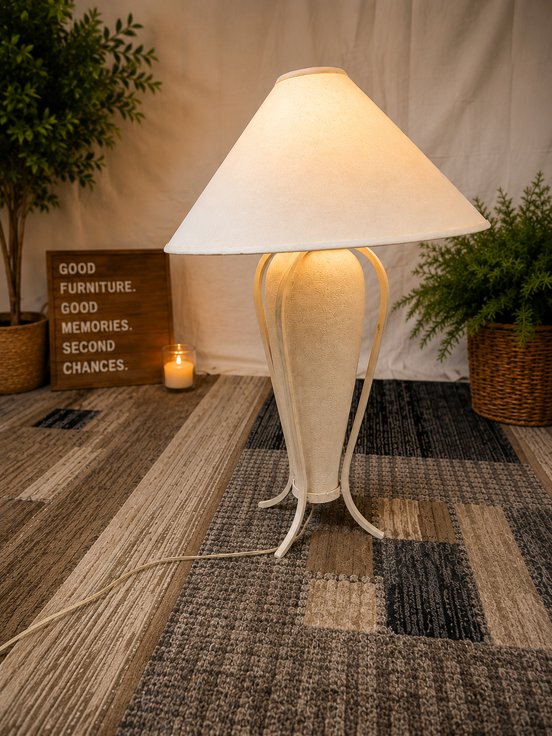 Elegant Cream Table Lamp