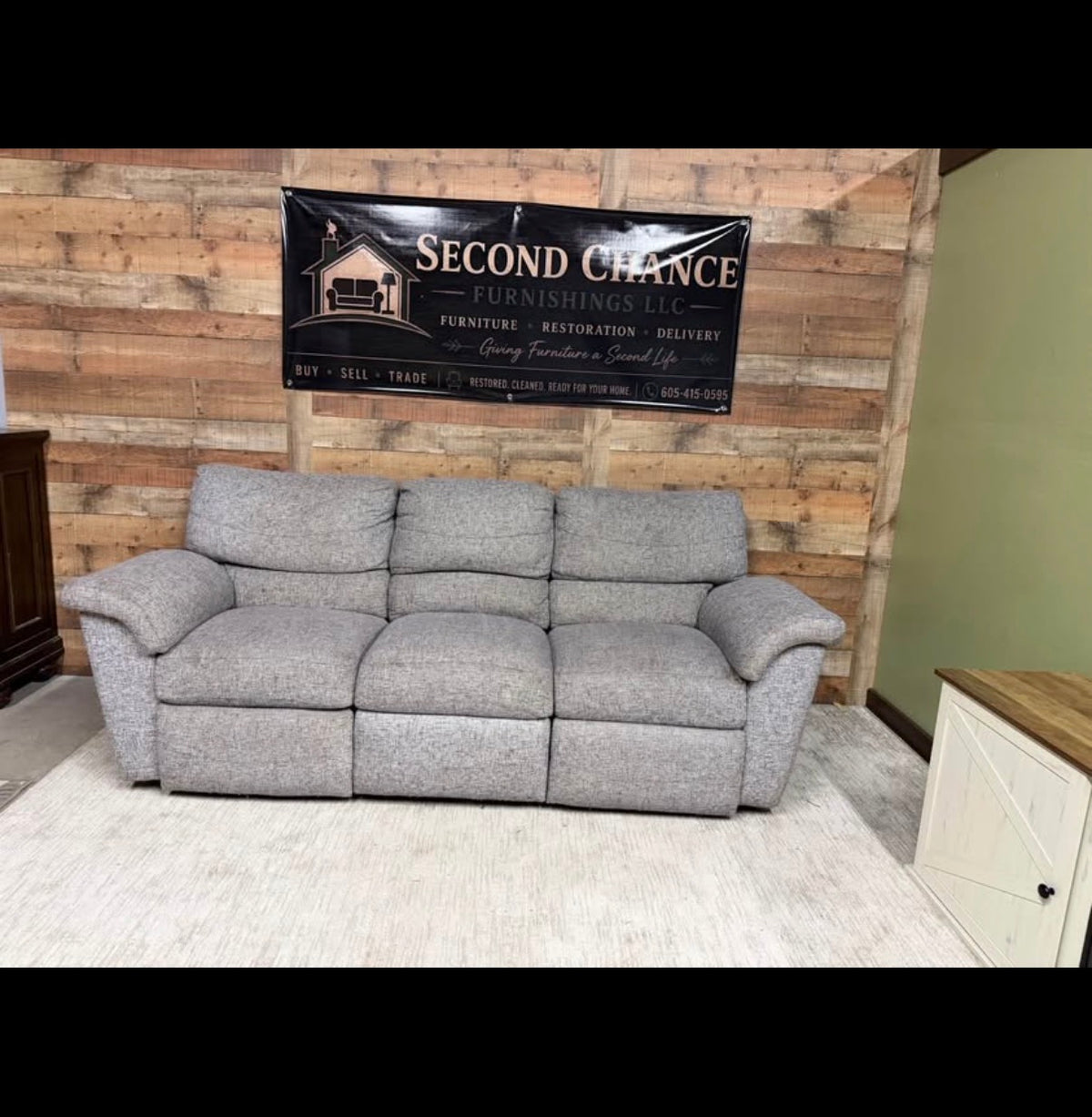 🛋️ La-Z-Boy Dual Reclining Sofa