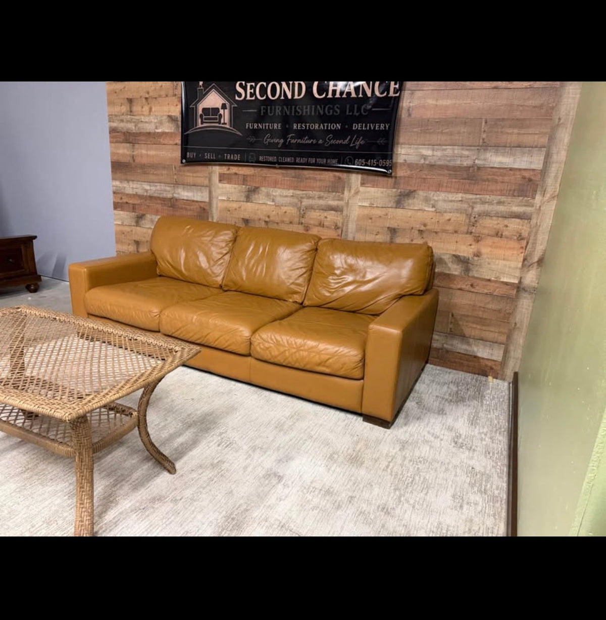 🛋️ Genuine Leather Sofa